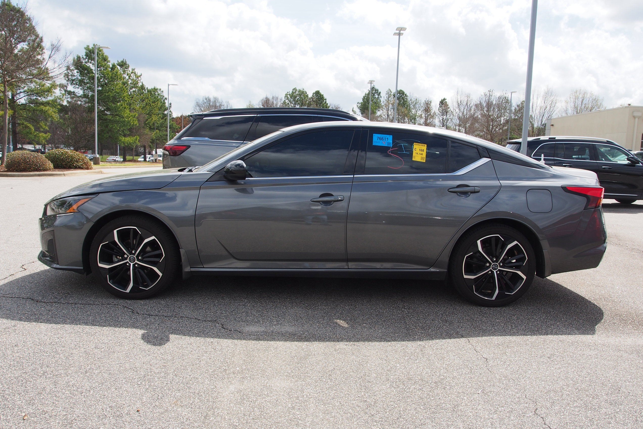 2025 Nissan Altima SR