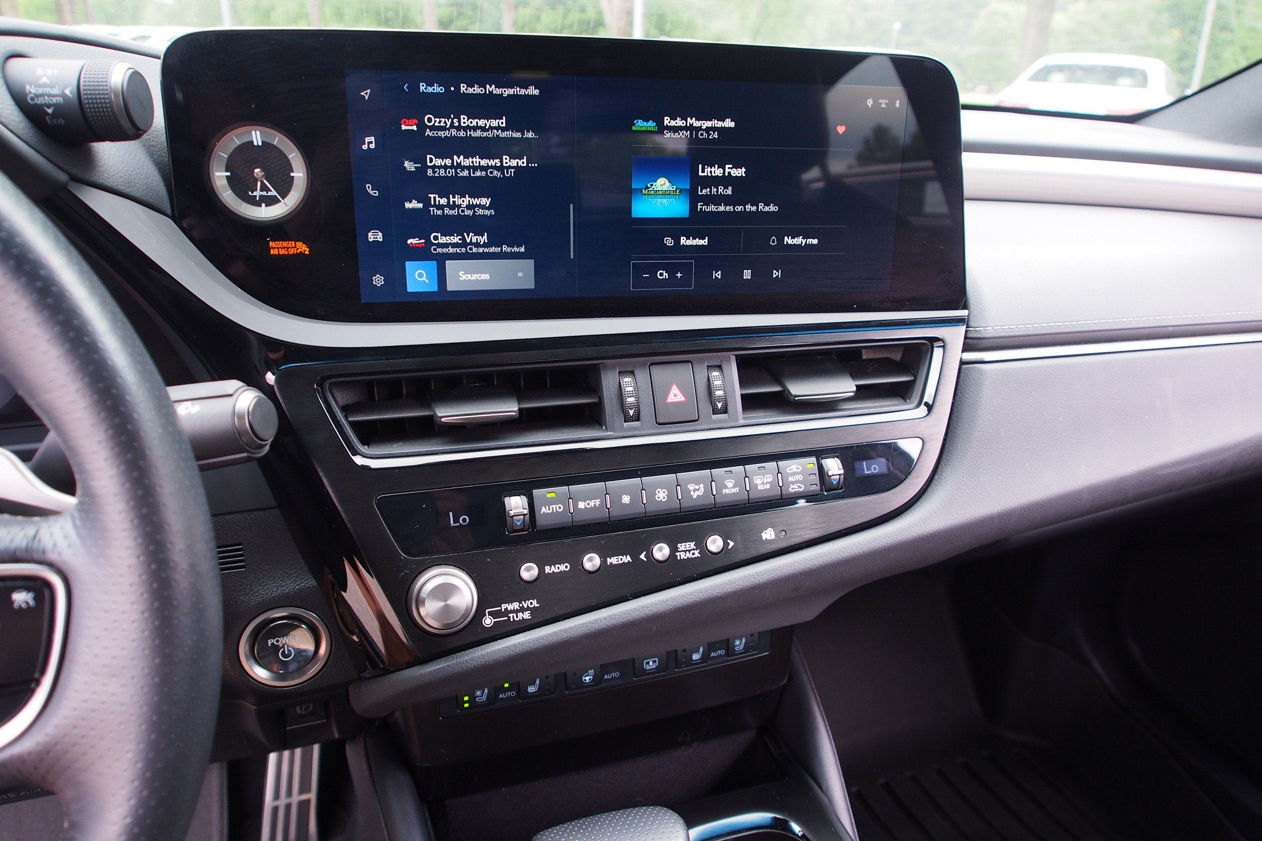 2024 Lexus ES ES 300h F SPORT Handling