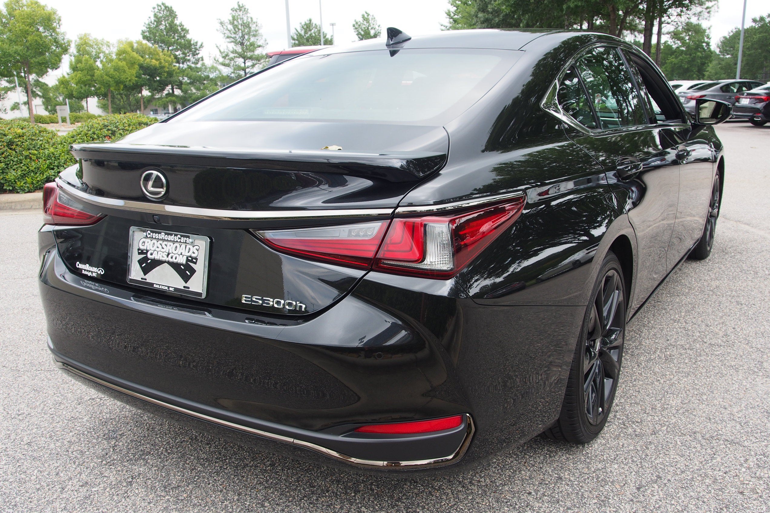 2024 Lexus ES ES 300h F SPORT Handling