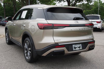 2024 INFINITI QX60 LUXE