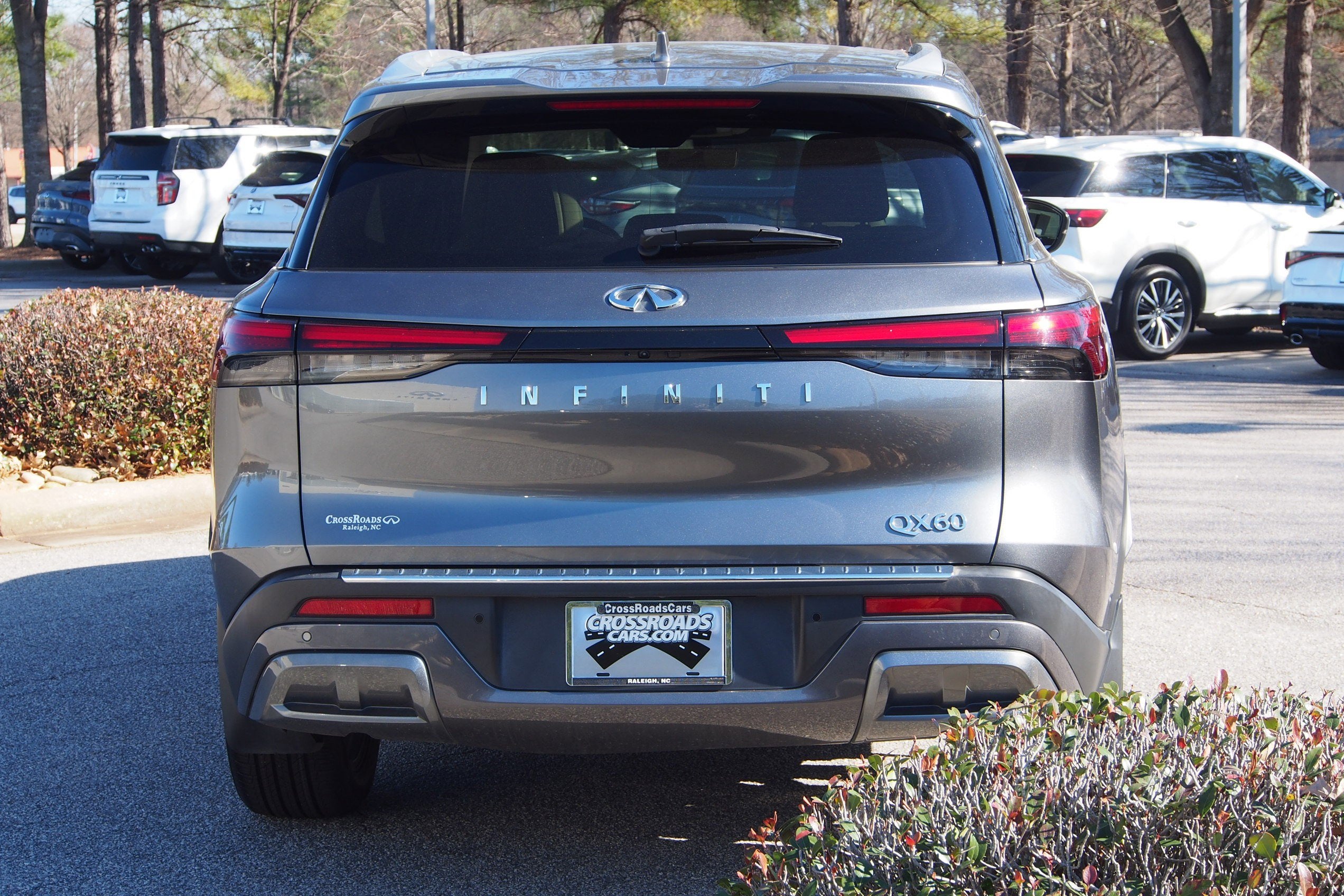 2022 INFINITI QX60 LUXE