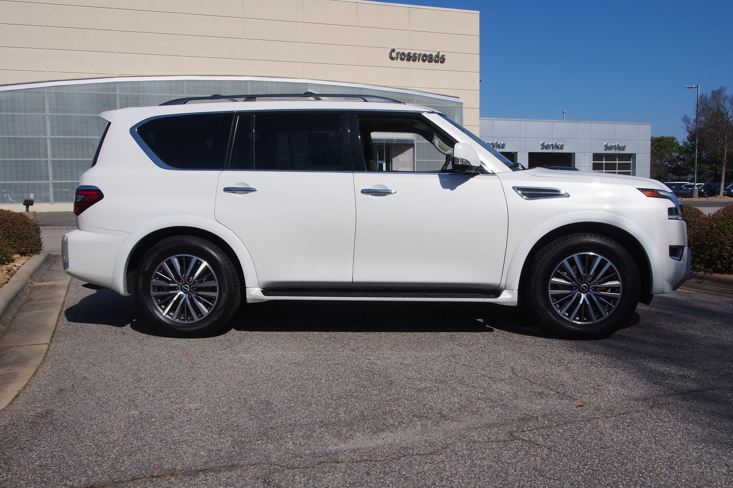 2023 Nissan Armada SL