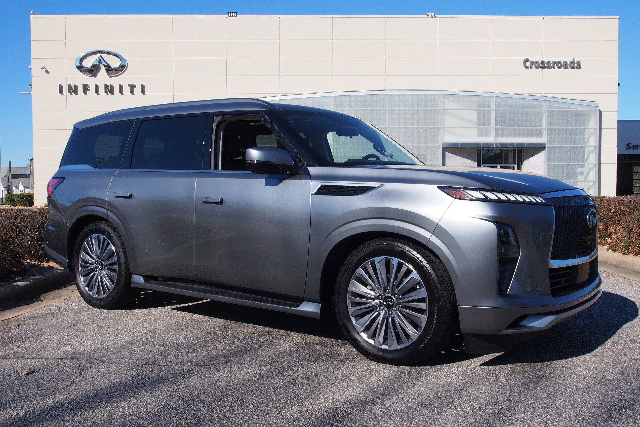 2025 INFINITI QX80 SENSORY