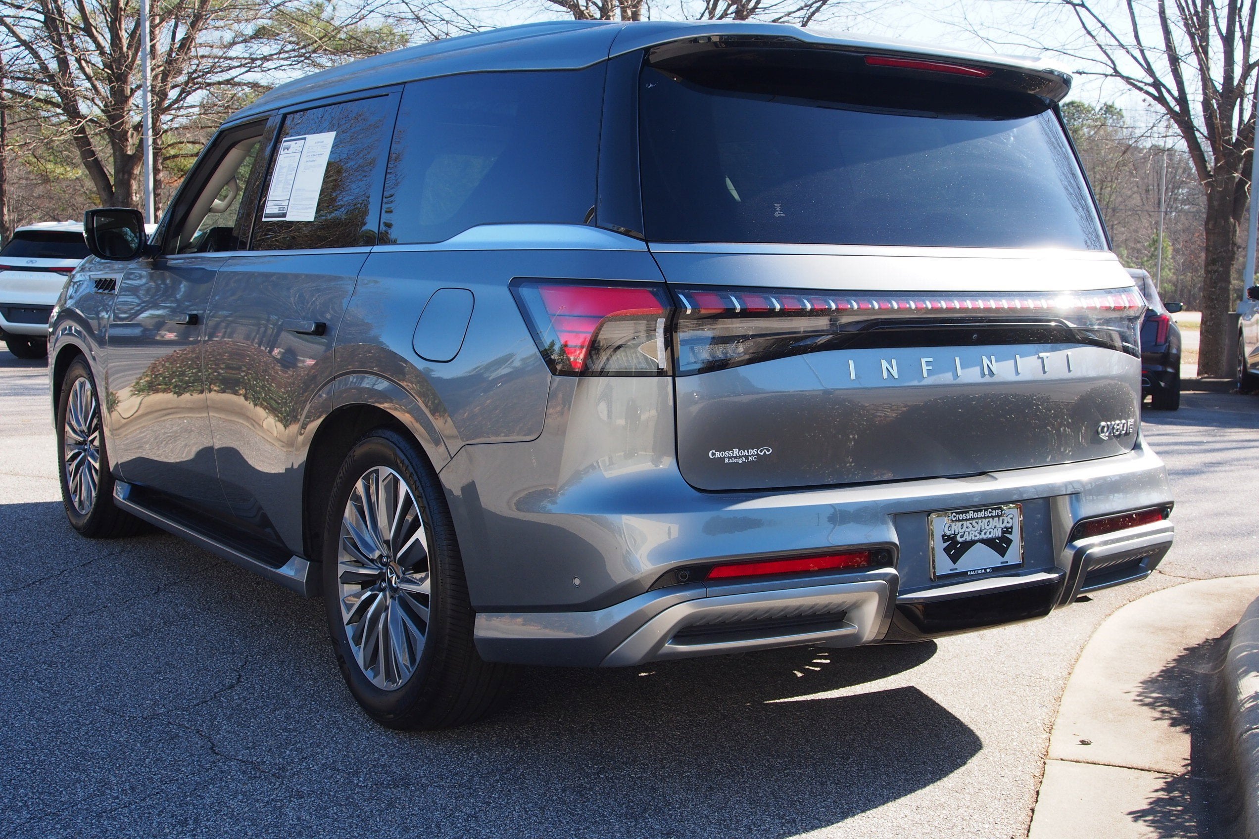 2025 INFINITI QX80 SENSORY