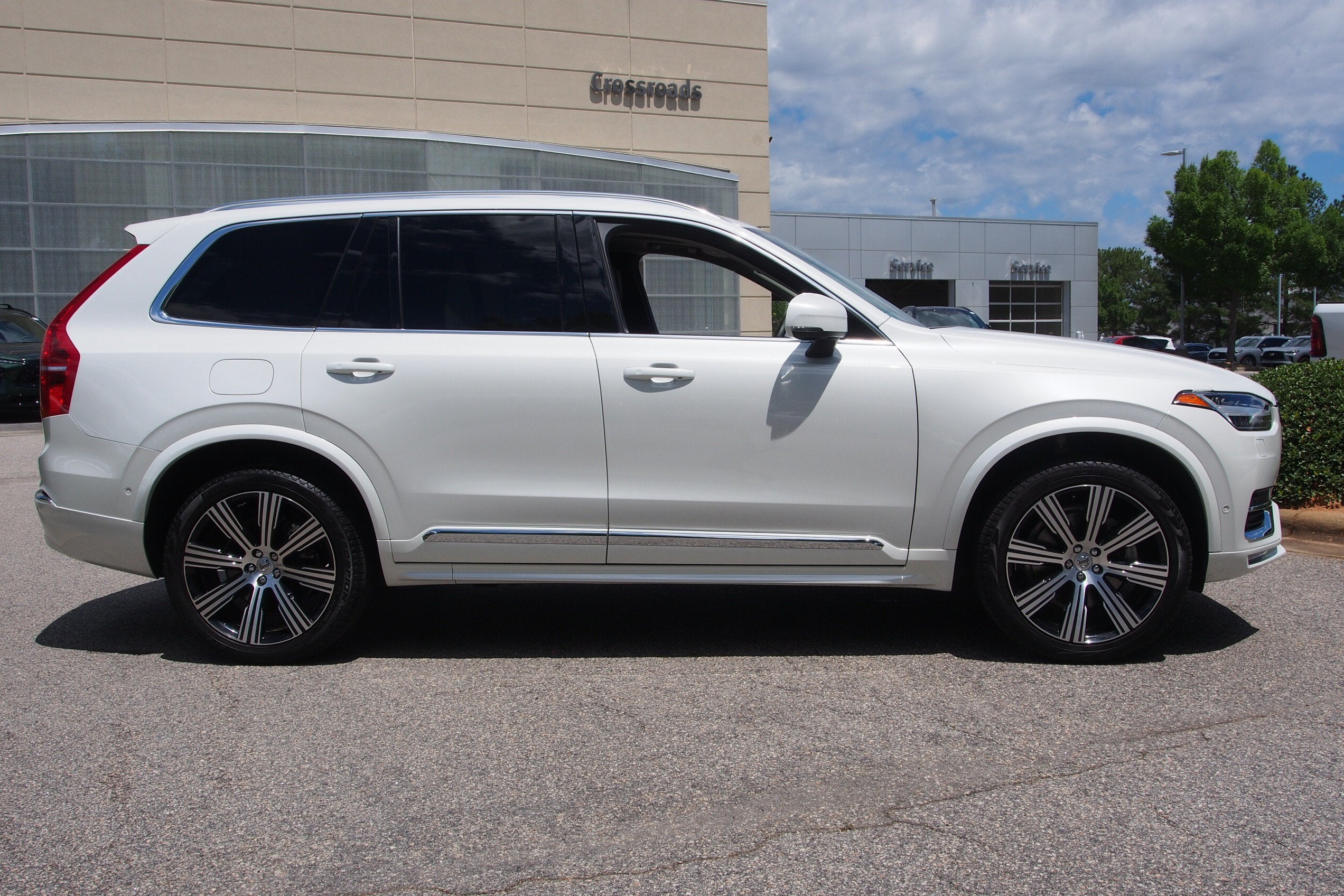 2024 Volvo XC90 Plus Bright Theme