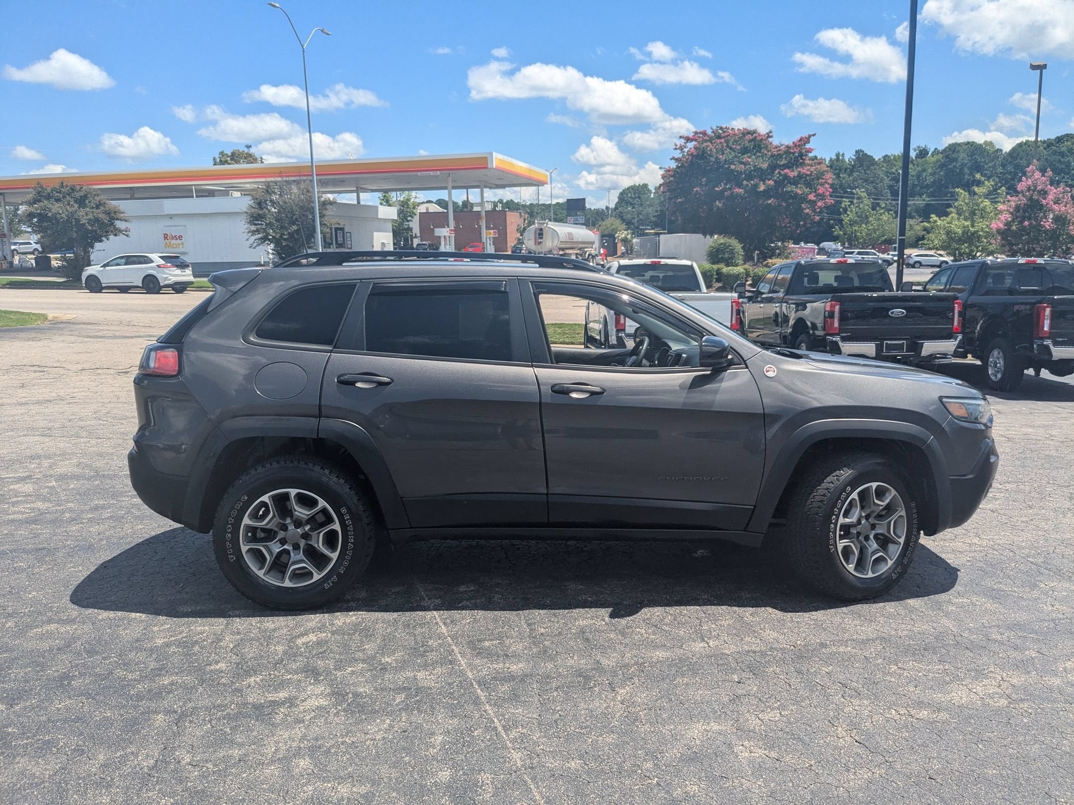 2022 Jeep Cherokee Trailhawk