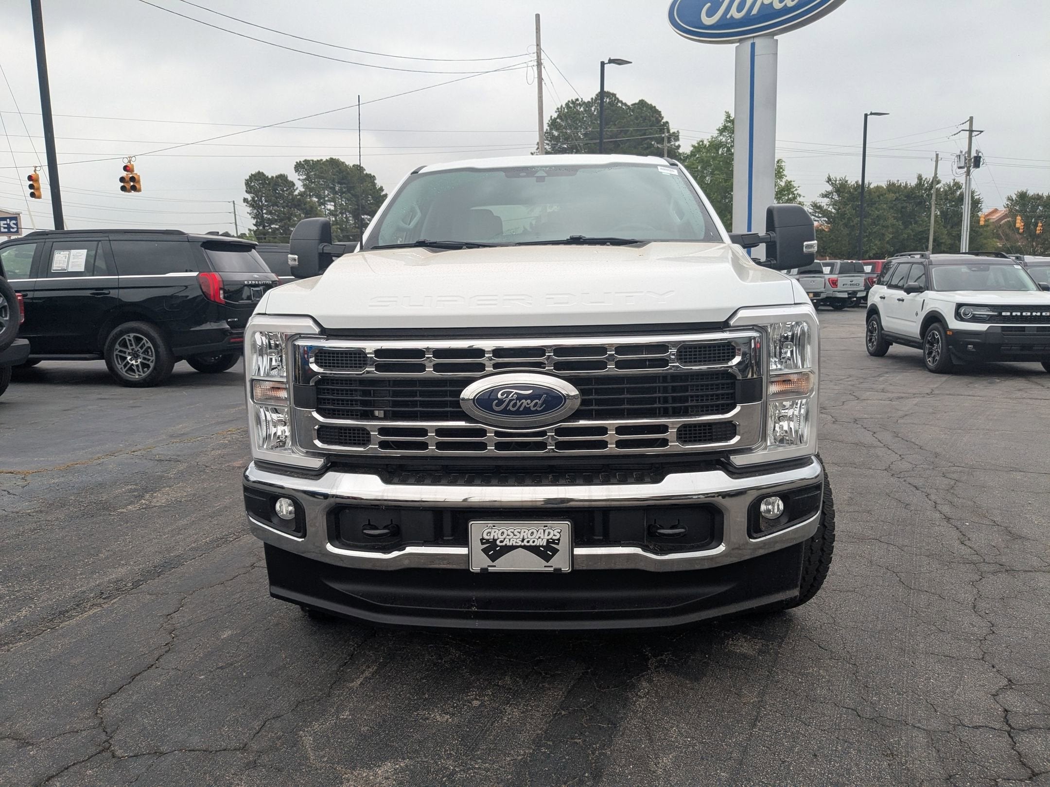 2025 Ford Super Duty F-350 SRW XLT