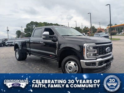 2026 Ford Super Duty F-350 DRW LARIAT