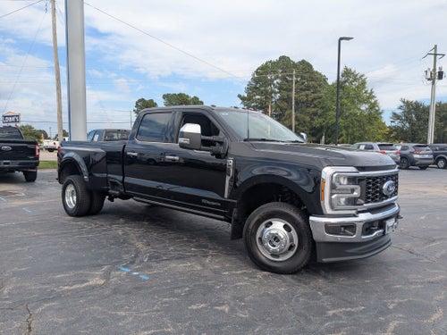 2026 Ford Super Duty F-350 DRW LARIAT