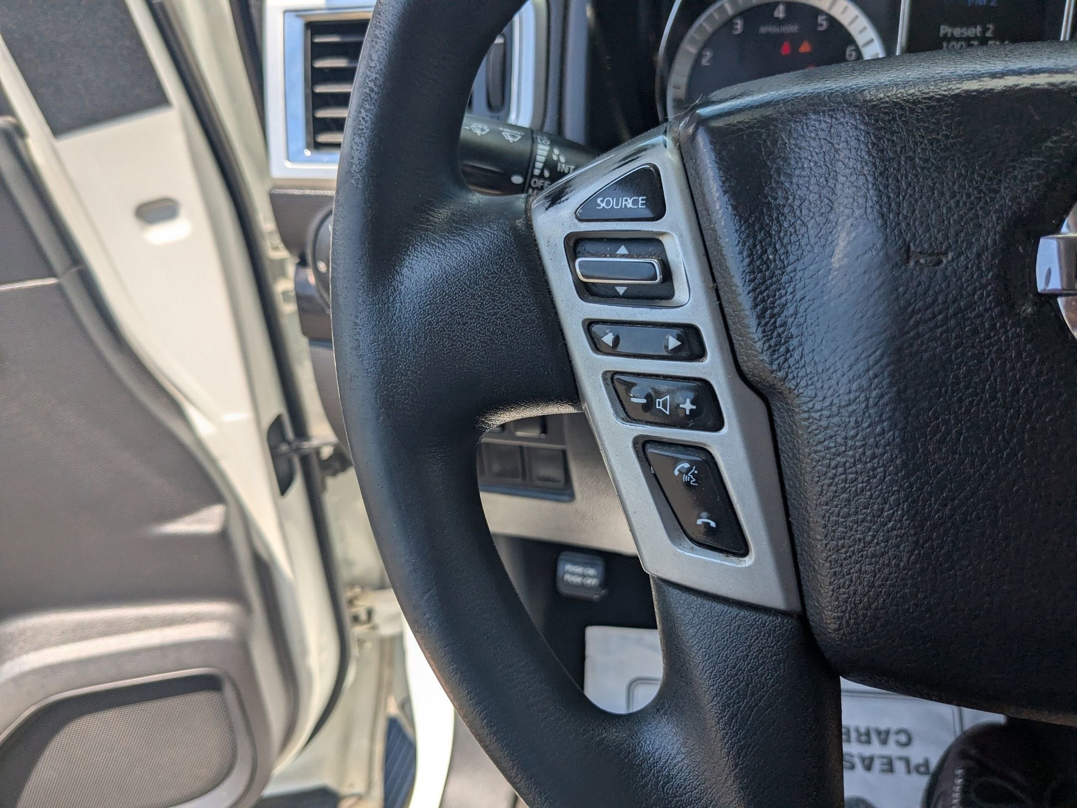 2017 Nissan Titan SV