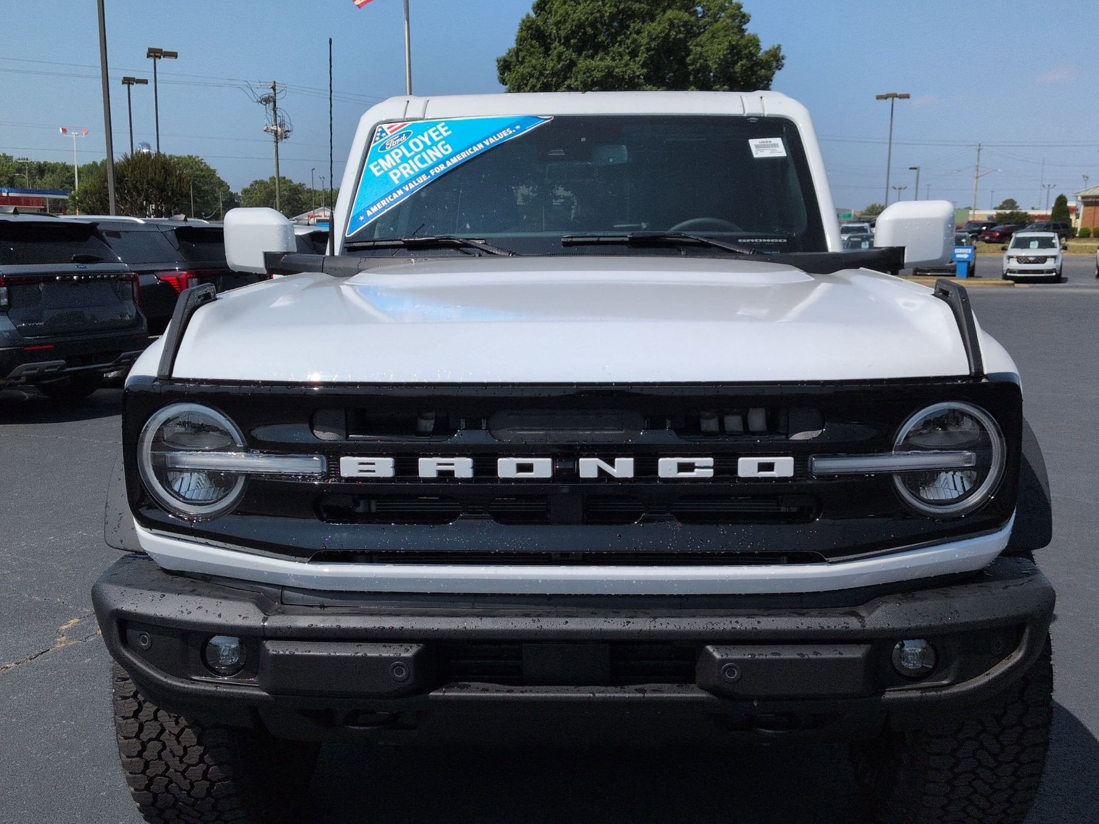 2026 Ford Bronco Outer Banks