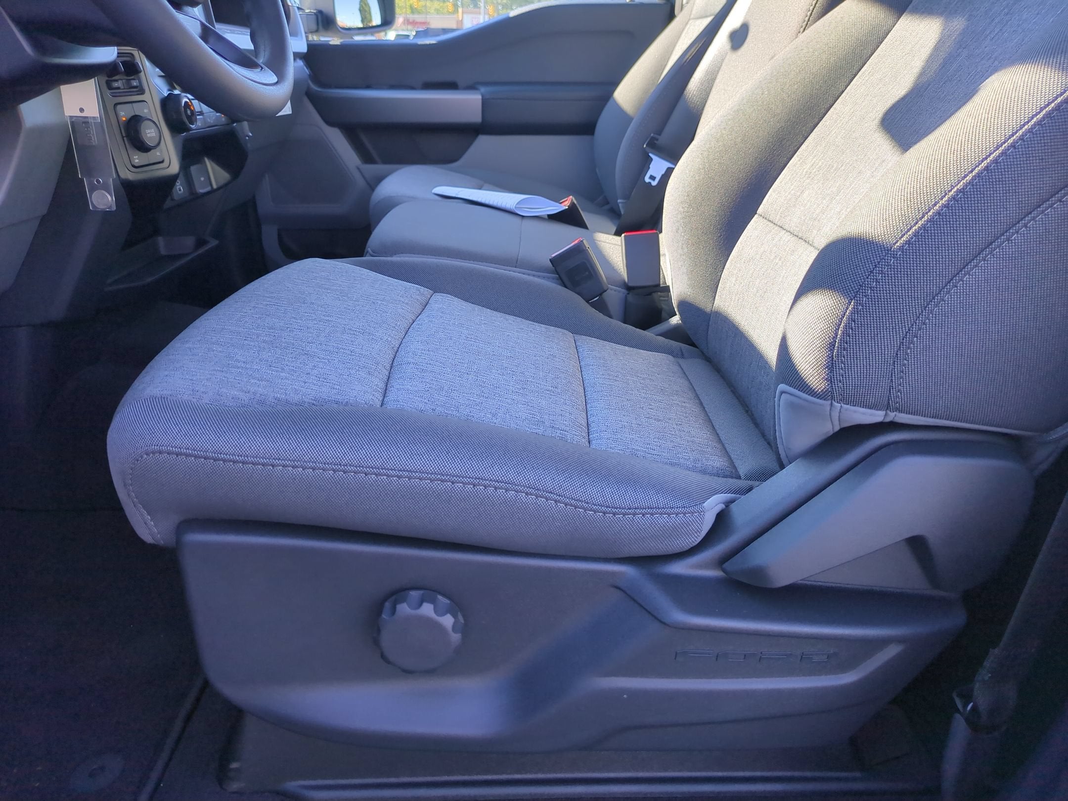 2027 Ford Super Duty F-250 SRW XL