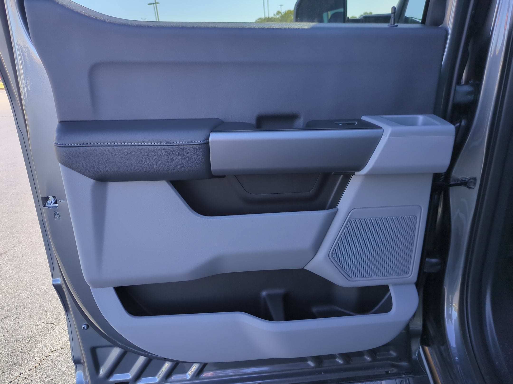 2027 Ford Super Duty F-250 SRW XL