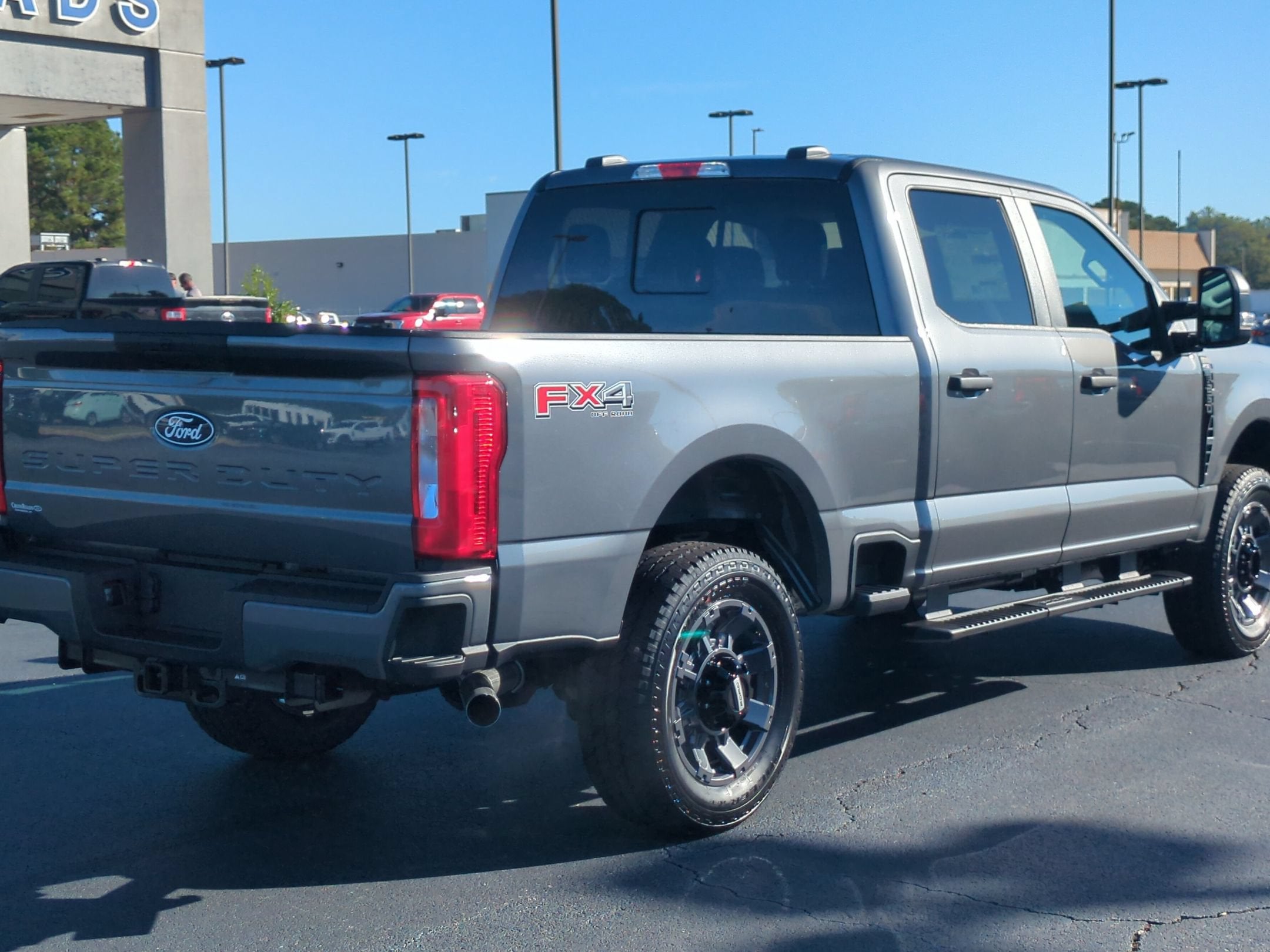 2027 Ford Super Duty F-250 SRW XL