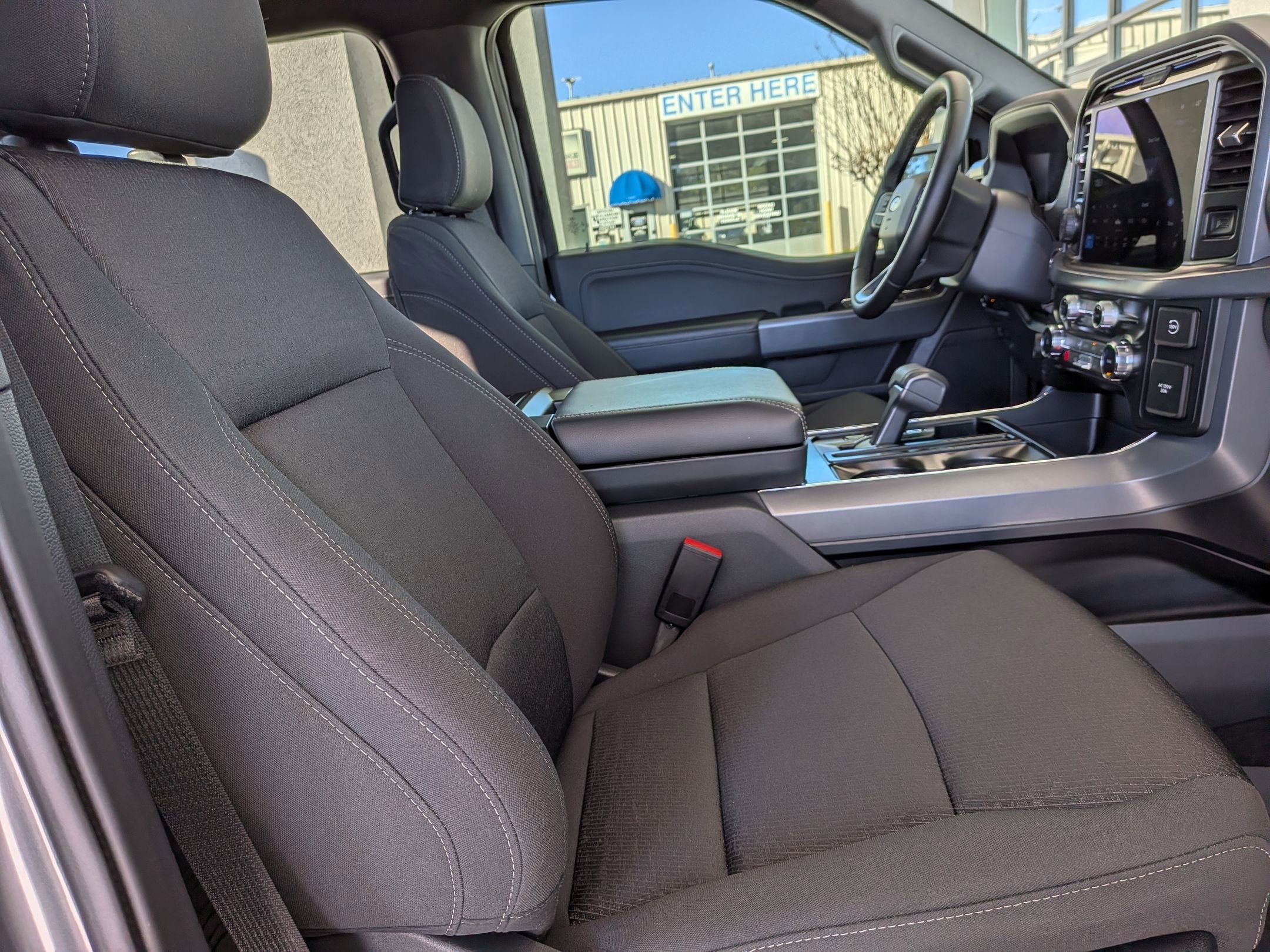 2025 Ford F-150 XLT - Crossroads Courtesy Demo