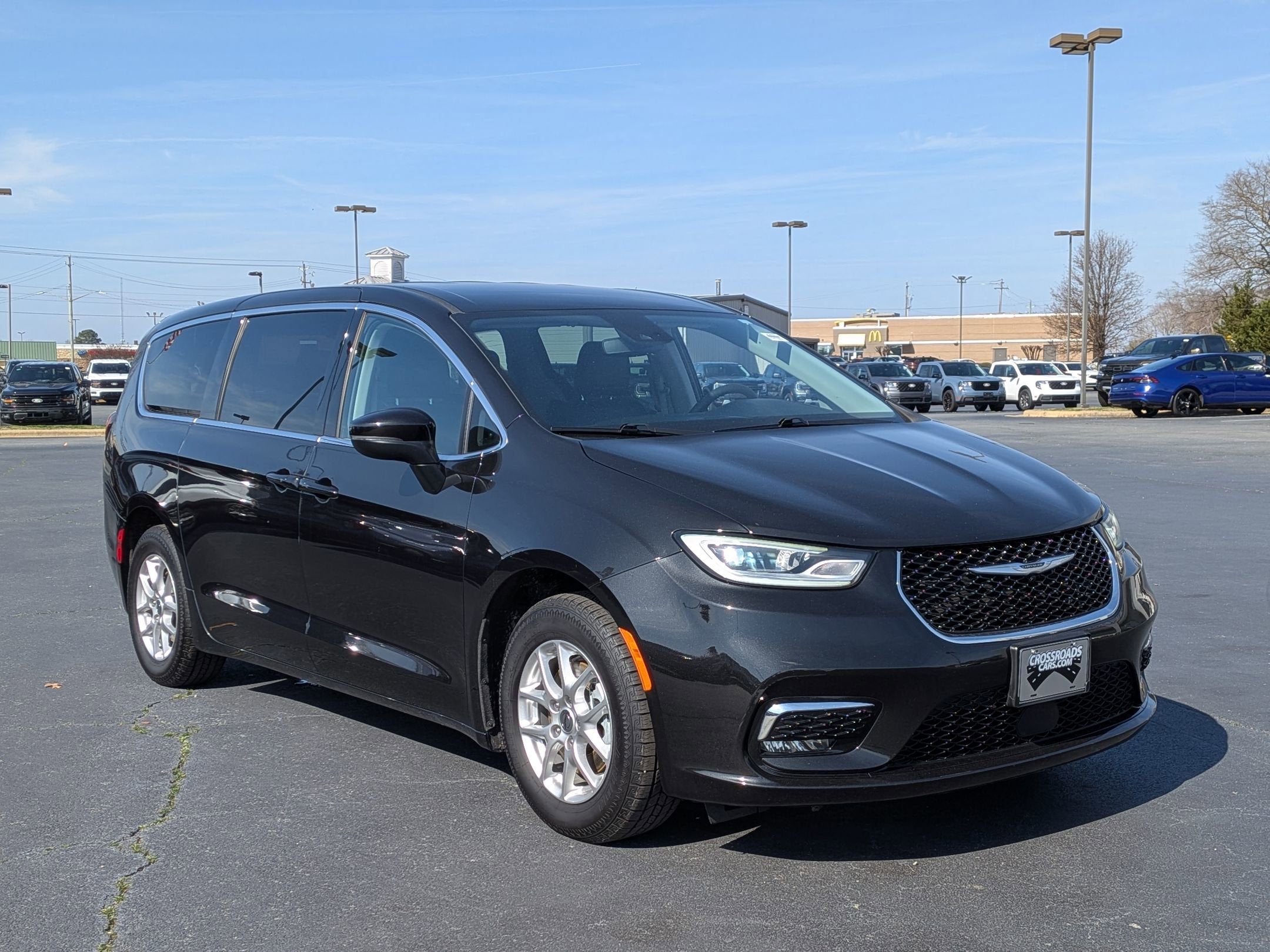 2023 Chrysler Pacifica Touring L