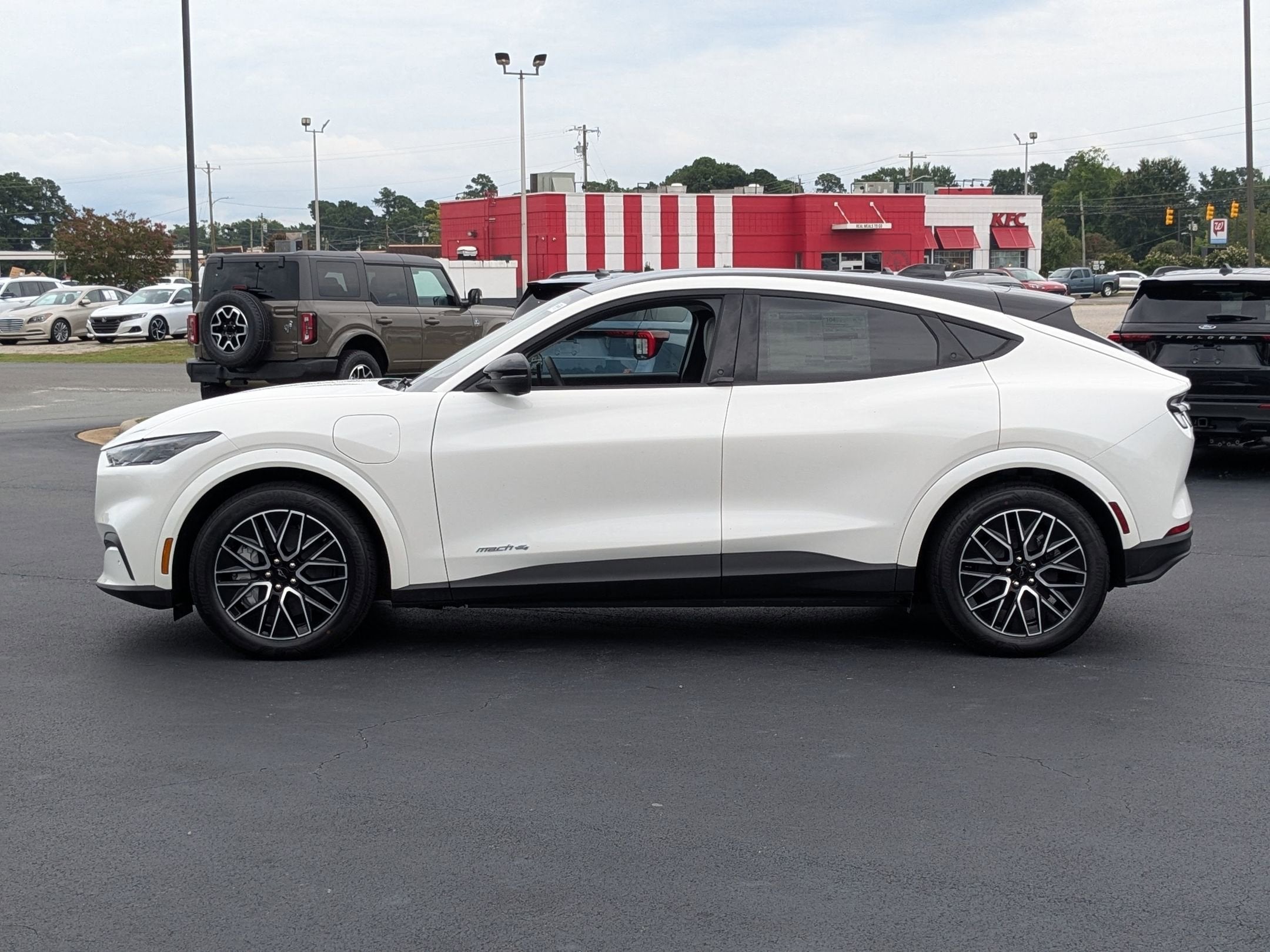 2025 Ford Mustang Mach-E Premium