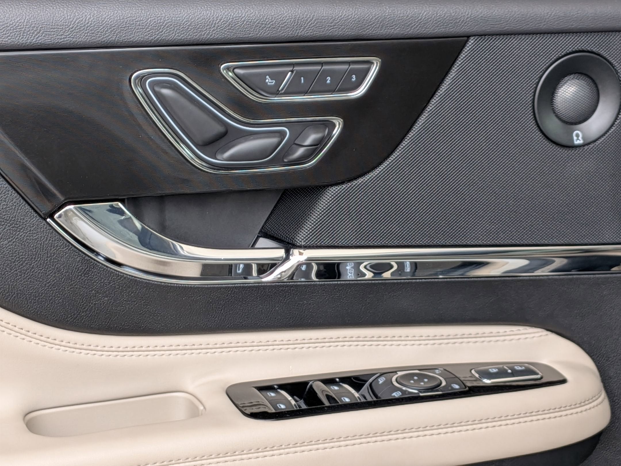 2025 Lincoln Corsair Reserve