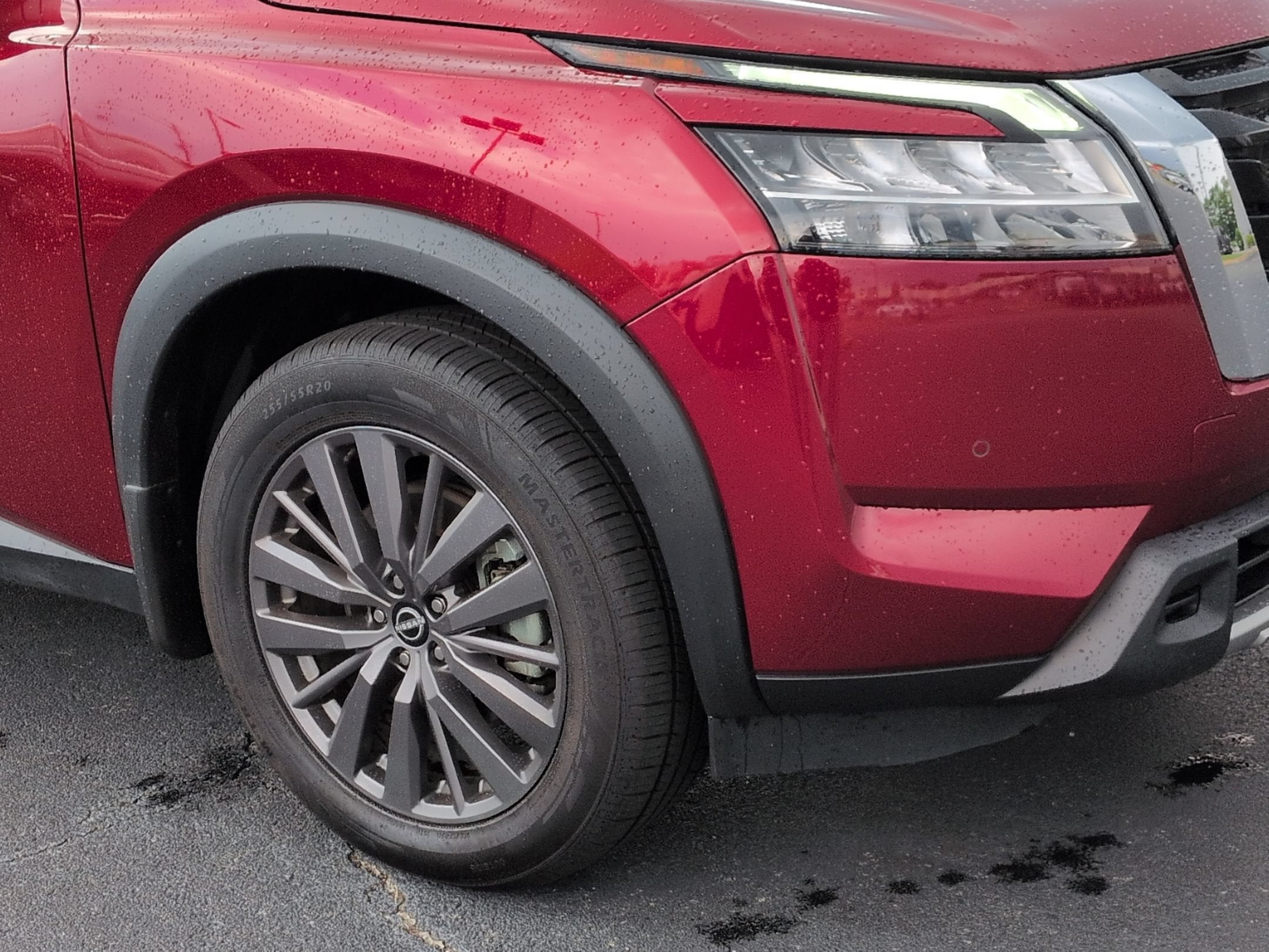 2024 Nissan Pathfinder SL