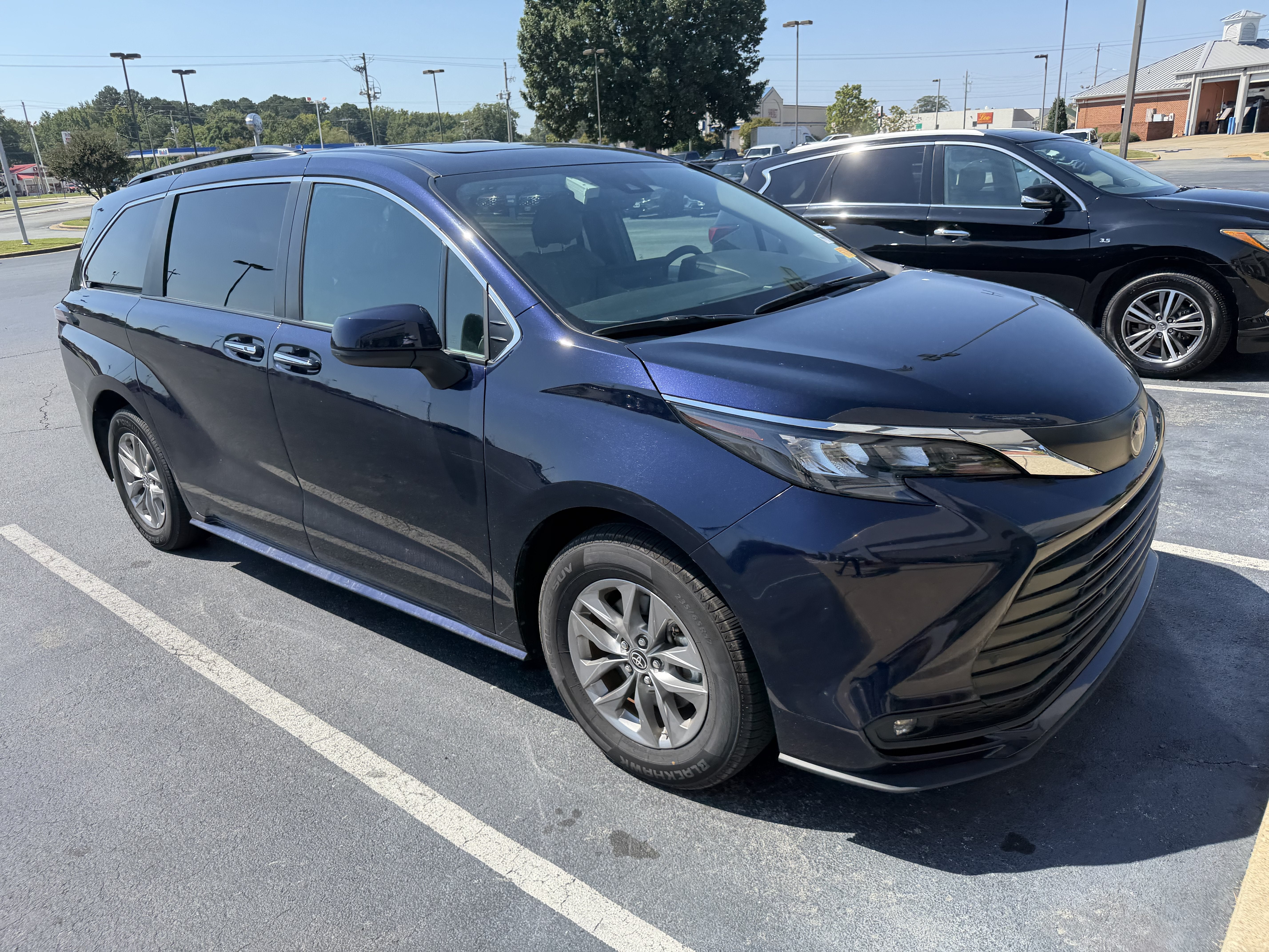 2025 Toyota Sienna XLE
