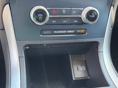 2023 Ford Edge SE