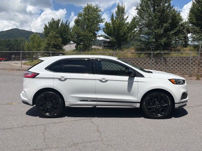 2023 Ford Edge SE
