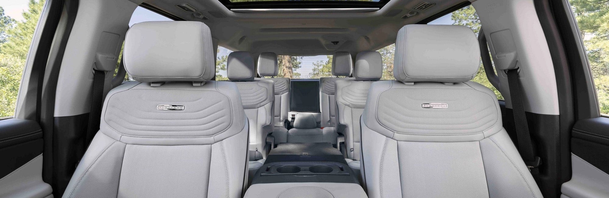 2025 Ford Expedition Seating